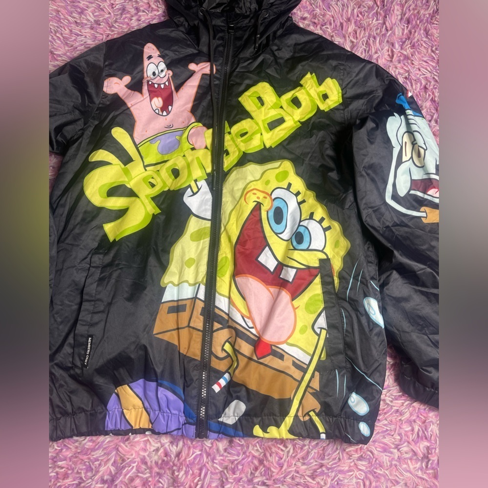 Members Only X Nickelodeon SpongeBob SquarePants Puffer All Over Print Jacket Co - Picture 2 of 6